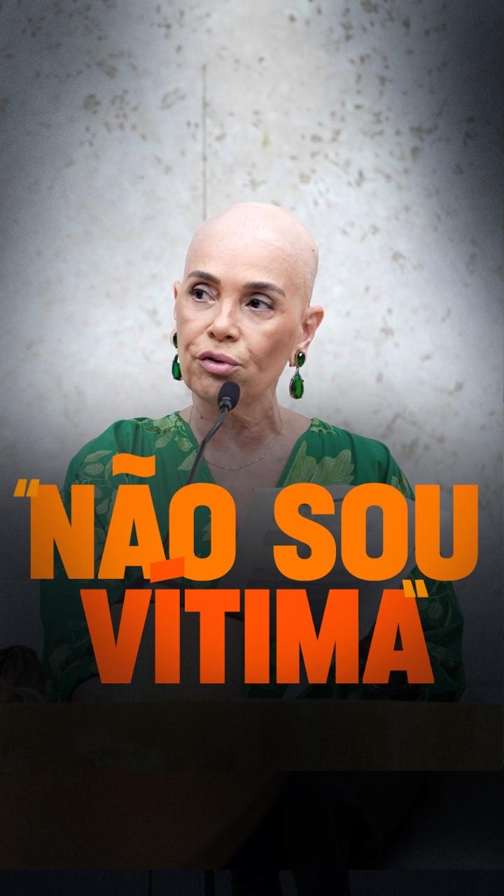 Não sou vítima: apareci em público sem a minha peruca.